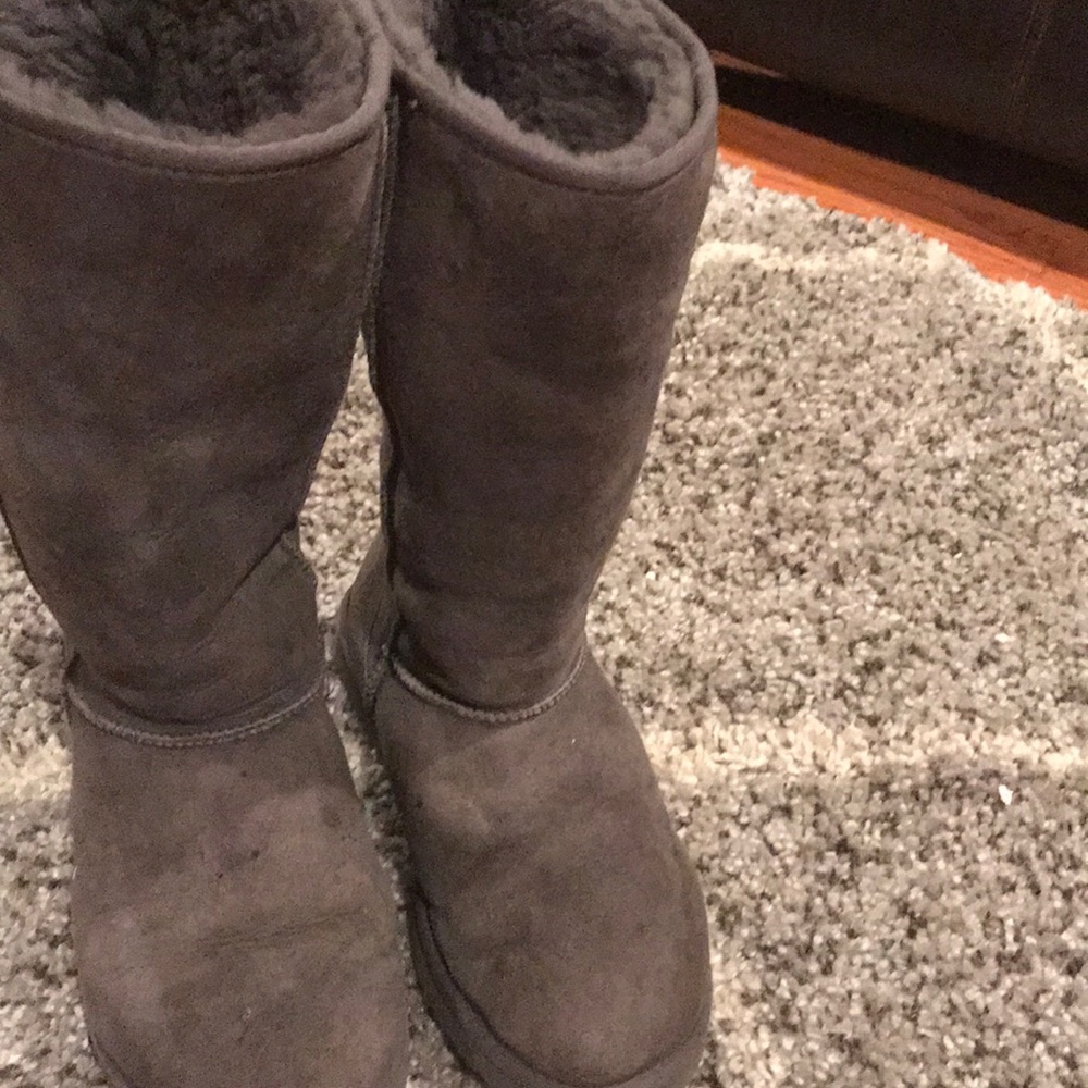 Tall ugg boots
